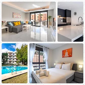 Puerto Banus Two Bedroom Luxurious With Parking Apartment